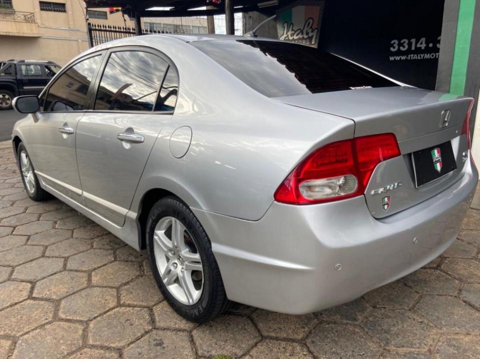 Civic / Sedan Lxs 1.8/1.8 Flex 16v Aut. 4p